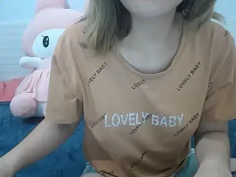 Hannie_26 from StripChat