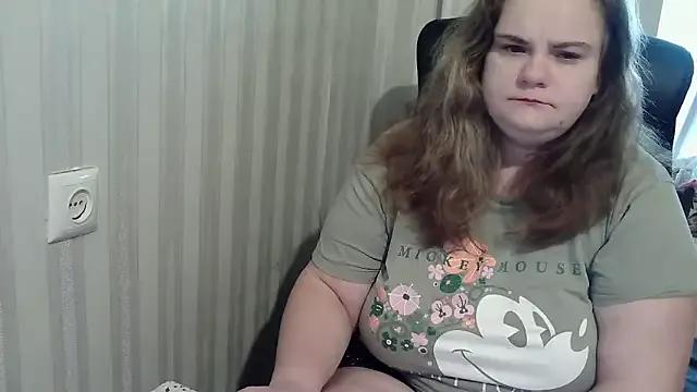 HarmonyKarera from StripChat is Freechat