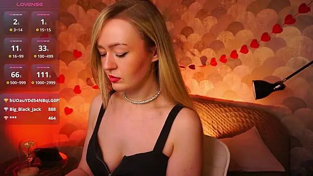 heart_therapy from StripChat is Freechat