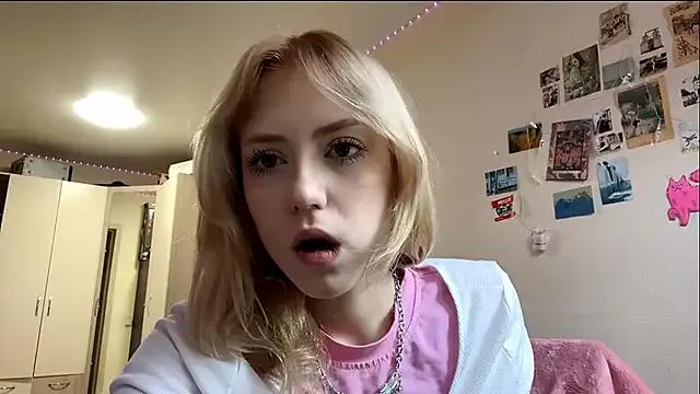 Checkout girls naked models with similar nickname. Cute sexy Free Models.