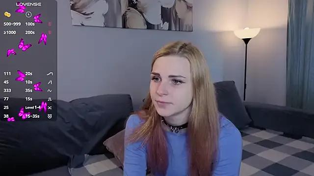HelenMartines from StripChat is Freechat