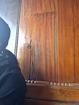 Helenzz from StripChat