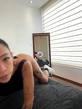 Hellen_Milffit from StripChat is Freechat