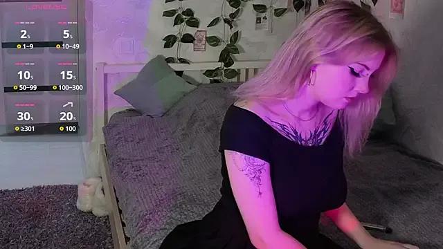 HellenHornny from StripChat