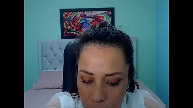 Hera_goddesss from StripChat is Freechat