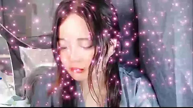 Heramirror from StripChat is Freechat