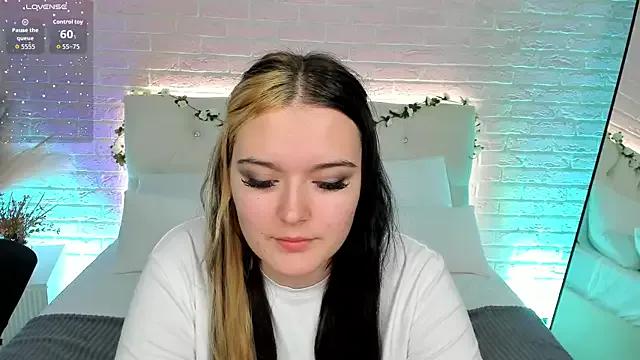 Checkout girls naked models with similar nickname. Cute sexy Free Models.