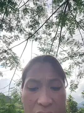 Hi-hi-zz from StripChat