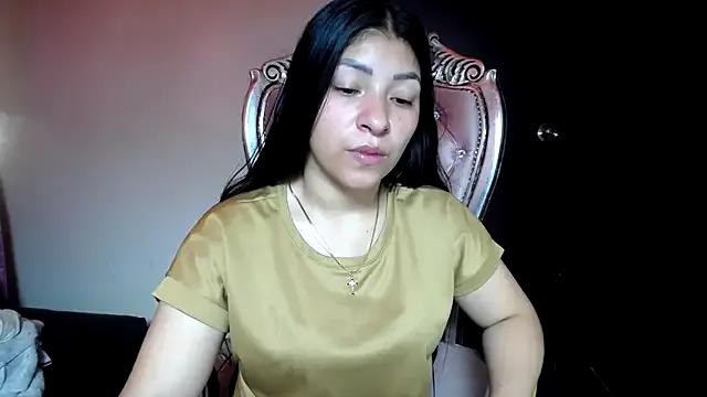 holly20a from StripChat is Freechat