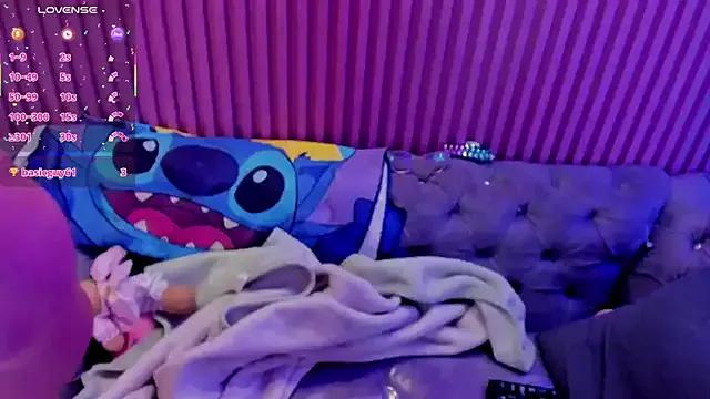 HollyHill_ from StripChat