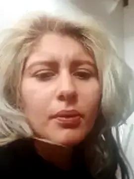 Hollywouldd from StripChat is Freechat