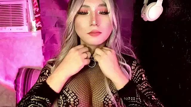 HoresCOCKLUCY from StripChat is Freechat