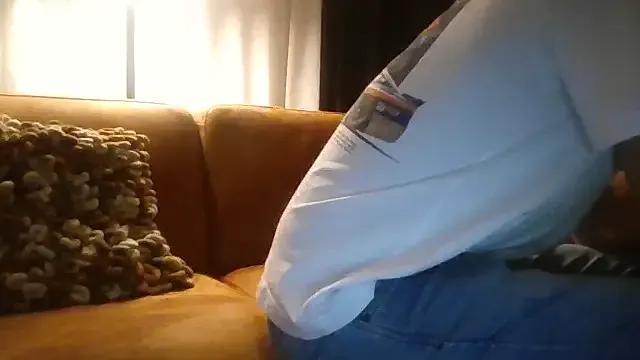 horny_de_porny from StripChat is Freechat