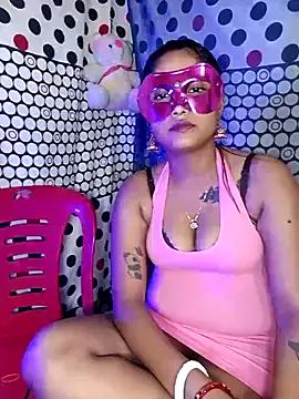 Horny_wife_Salu from StripChat is Freechat