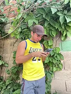 hotboys1924 from StripChat is Freechat