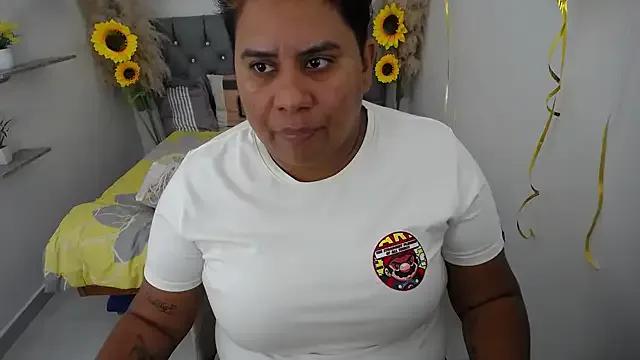 hotlesby_valery from StripChat is Freechat