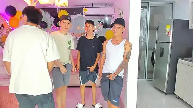 Houseofwarrios from StripChat is Freechat
