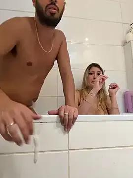 husbandandwifetobe from StripChat is Freechat