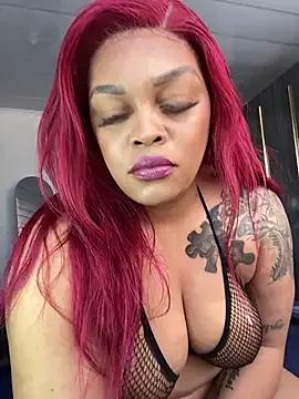 Iam-Sharifa from StripChat is Freechat