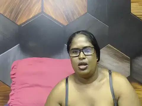 IndianDeluxe from StripChat is Freechat