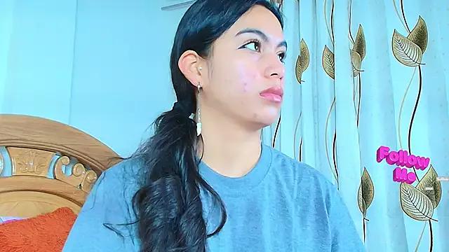 iris_mandarine from StripChat