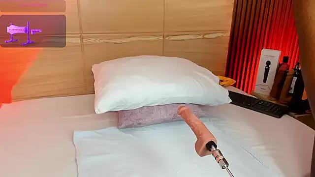 Iris_violeta from StripChat