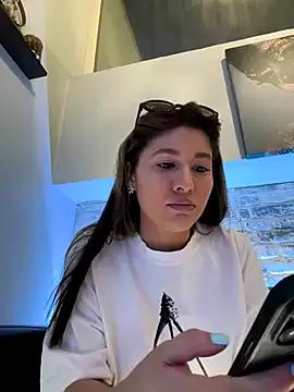 IrisBlues from StripChat