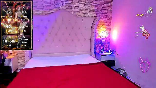 Isa_Queen_TS from StripChat is Freechat