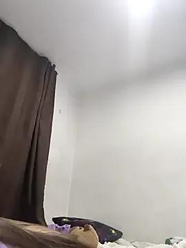 IsabellaaSwann from StripChat is Freechat