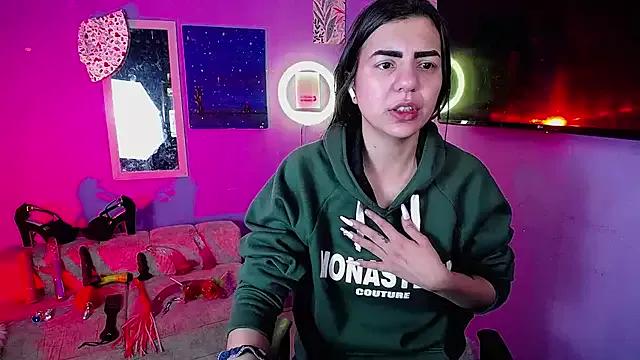 IsisRouse from StripChat