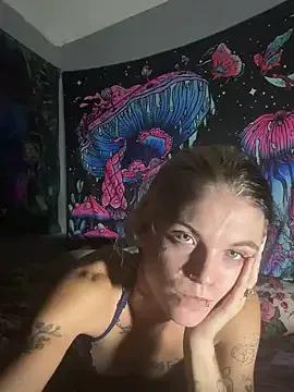 ittybittymeryssa from StripChat is Freechat