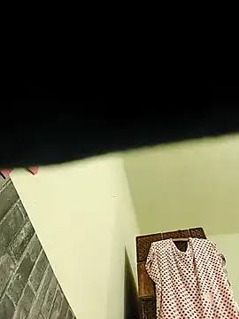 IvettkeXXX from StripChat