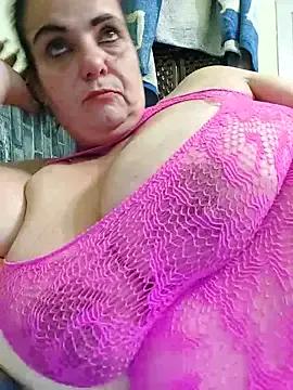 IvettkeXXX from StripChat