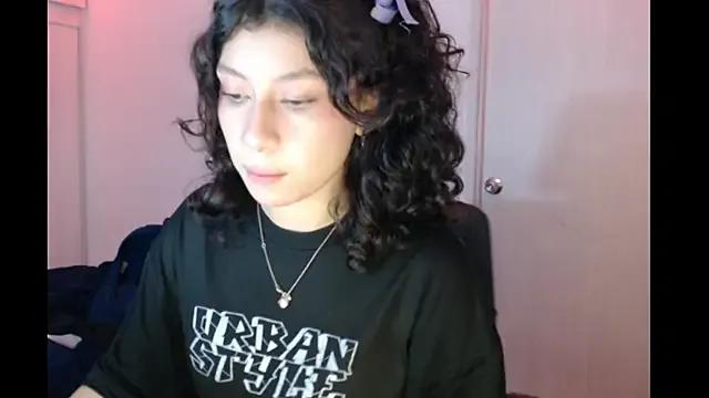 Ivonnybonn from StripChat is Freechat