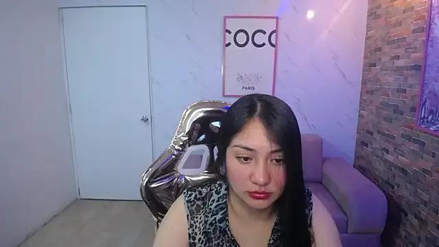 Ivony18_b from StripChat is Freechat