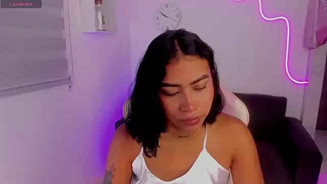 Ivyy_Moon_ from StripChat