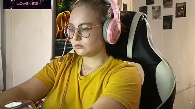 JacyWinslat from StripChat is Freechat