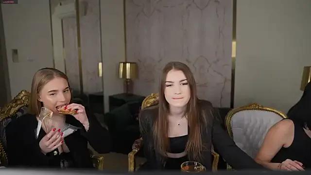 Checkout girls naked models with similar nickname. Cute sexy Free Models.