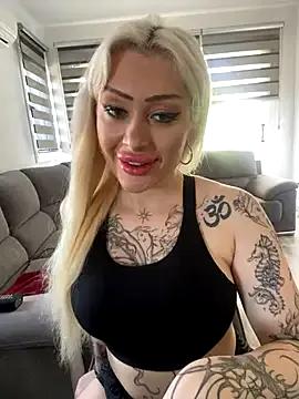 JennaLinn from StripChat is Freechat