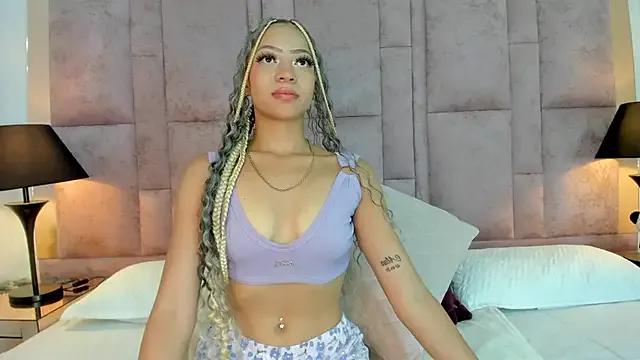 JenniferHills from StripChat is Freechat