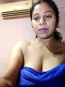JENNIFERtamil on StripChat 