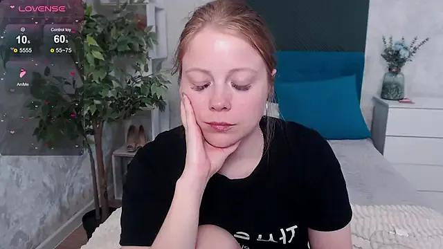 JennyyHot from StripChat