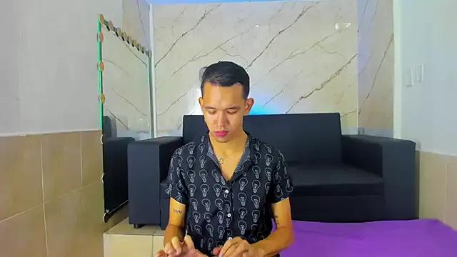 jeremytonner from StripChat is Freechat