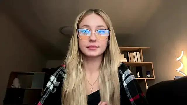 Jetta_Corsacami from StripChat is Freechat