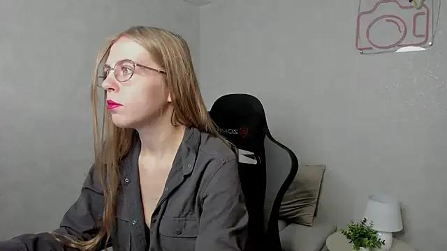 Joann_Shermann from StripChat is Freechat