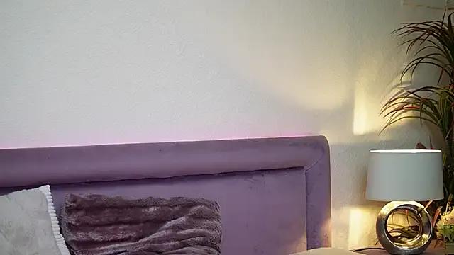 JoelleApril from StripChat is Freechat