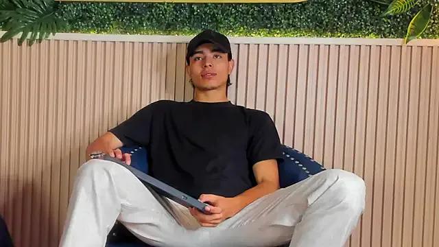 JoshRashfordd from StripChat is Freechat