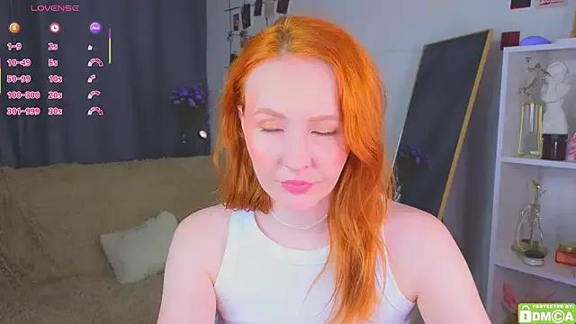 JoyceJones from StripChat is Freechat