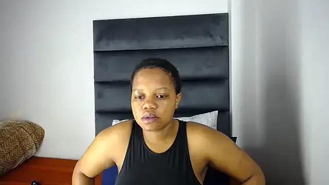 Juiceybileh from StripChat is Freechat