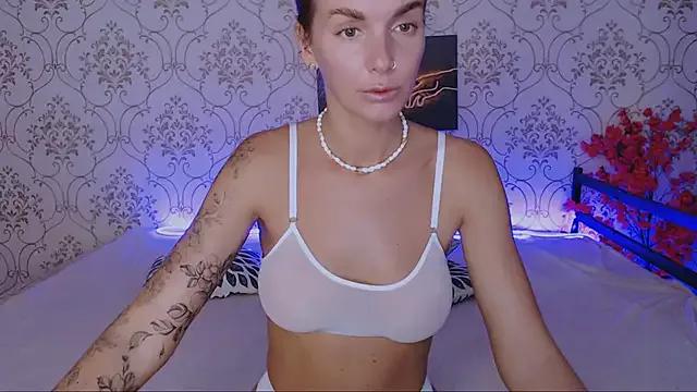 JulDoll from StripChat is Freechat